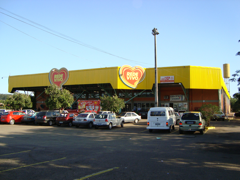 Supermercado Rede Vivo (Antigo Disneylandia)